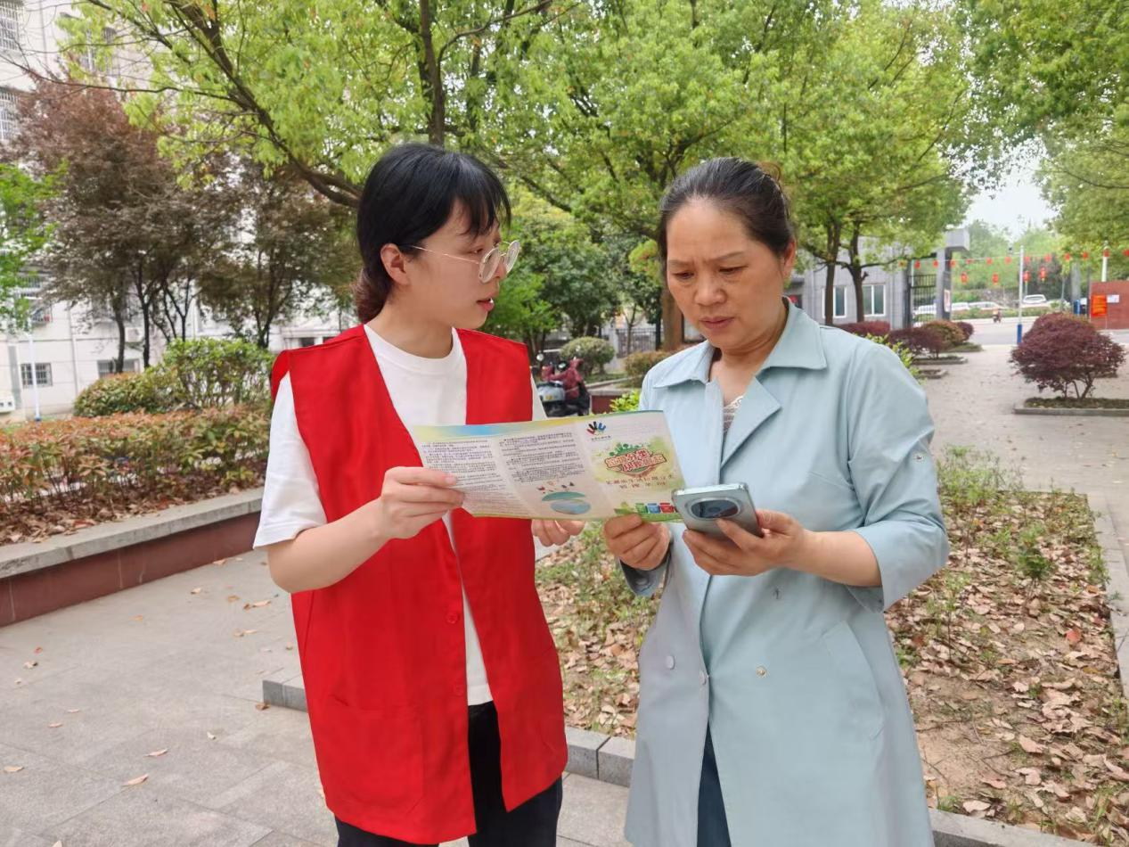 繁陽鎮(zhèn)繁海社區(qū)：垃圾分類入人心，社區(qū)志愿在行動(dòng)